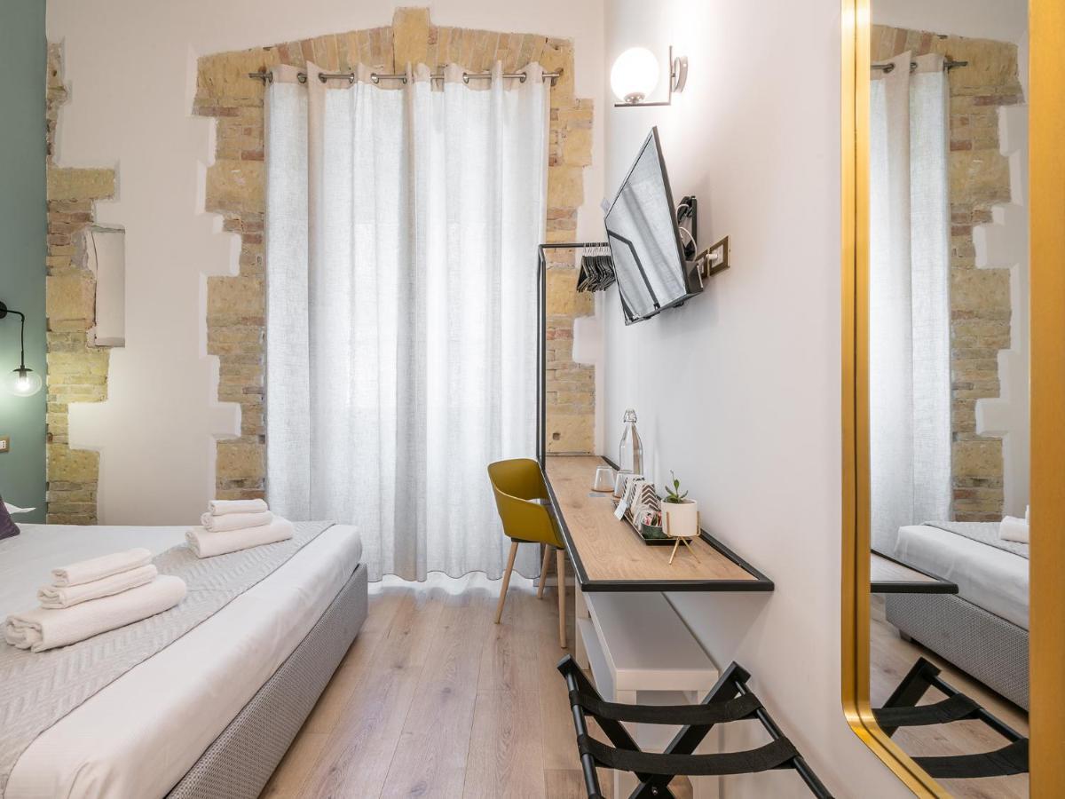 Orma Design Rooms - Historic Centre Cagliari Exteriör bild